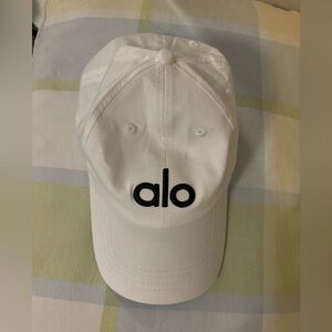 Alo Yoga Off-Duty Baseball Cap.